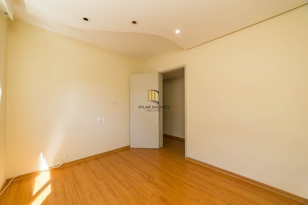 Apartamento de 3 dormitórios à venda no Bairro Auxiliadora, Porto Alegre.