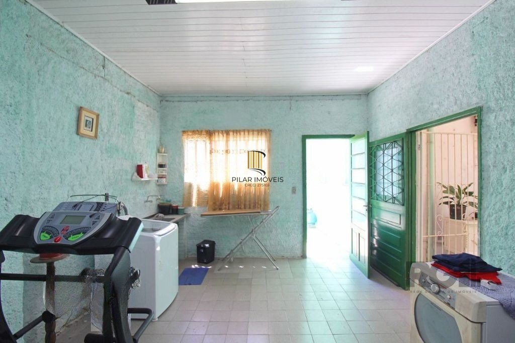 Casa à venda na Rua Marechal Mesquita, no bairro Teresópolis.