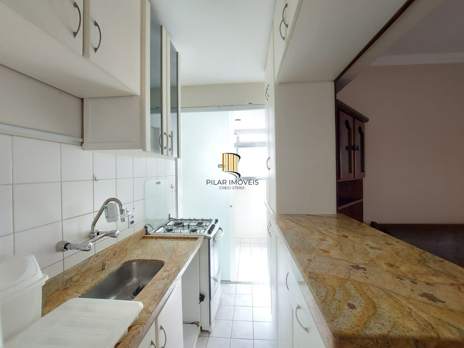 Apartamento de 3 dormitórios á venda no Bairro Jardim Do Salso, Porto Alegre