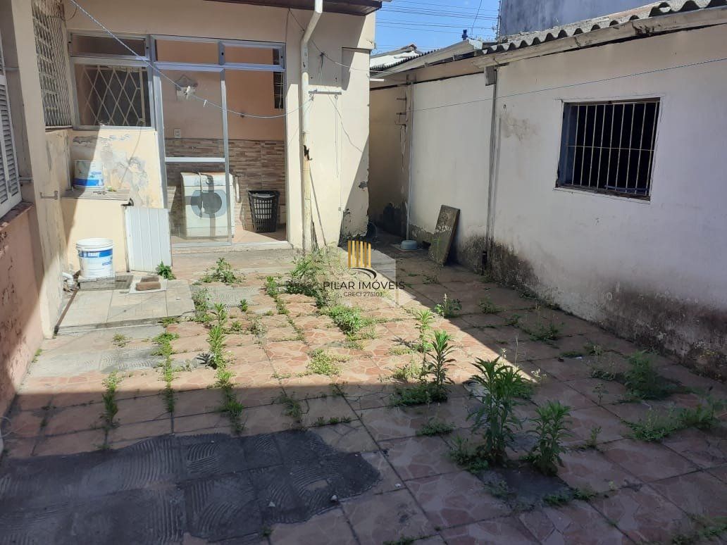 Casa com 3 quartos, 4 vagas e 159m² - Rua General Caldwell - Menino Deus, Porto Alegre