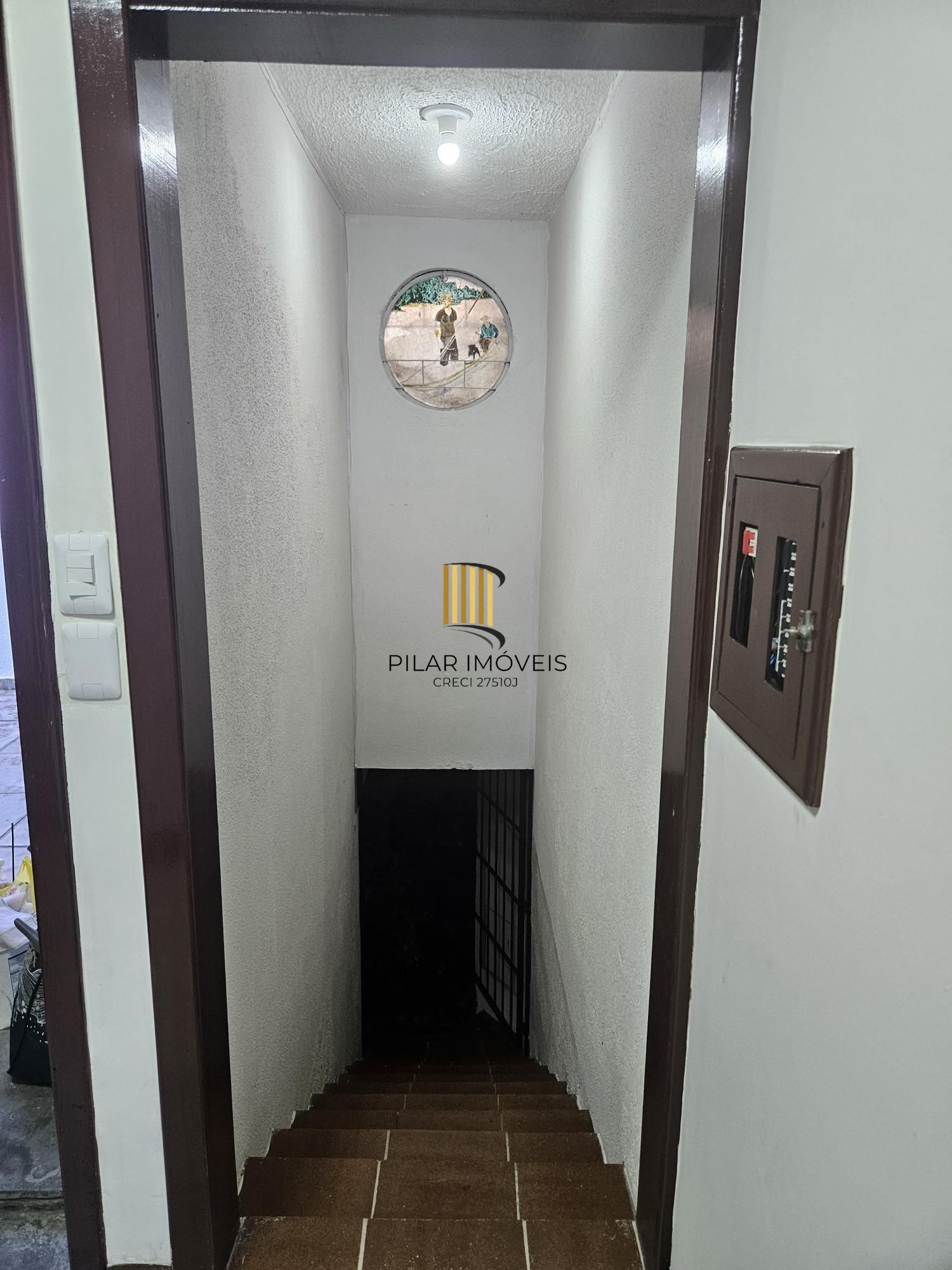 Casa toda reformada na avenida nonoai