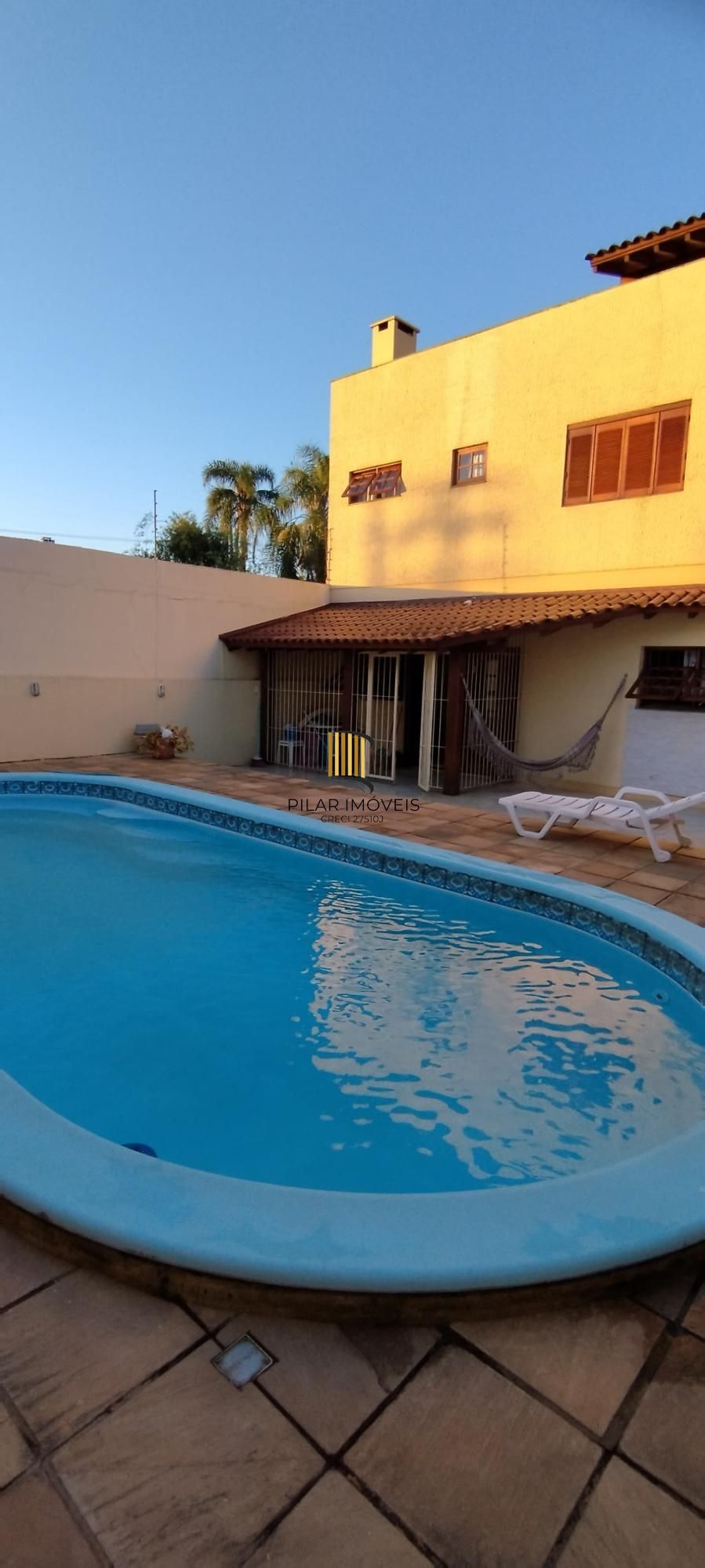 Casa 348m², 4 dormitórios, 2 vagas no bairro Nonoai