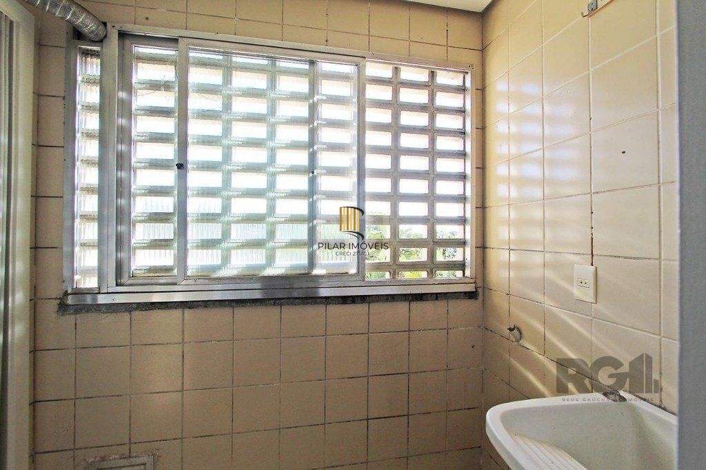 Apartamento para Locação/Aluguel - 67m², 2 dormitórios, 1 vaga - Teresópolis
