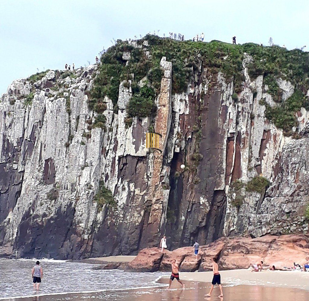 105m²  3 dormitórios  1 suites  1 vaga vista para o mar - Prainha