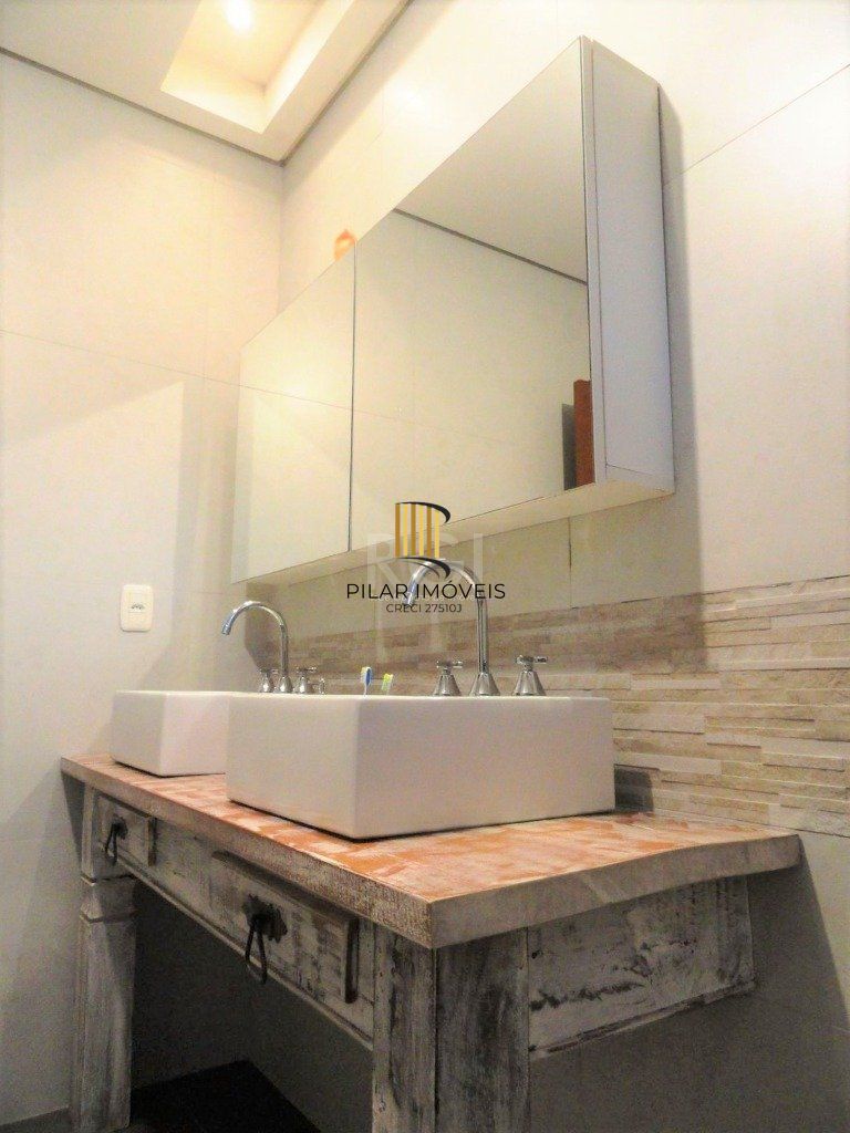 Casa para Venda - 165m², 3 dormitórios, sendo 3 suites, 1 vaga - Hípica