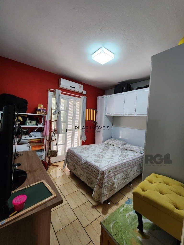 Casa de 3 dormitórios no bairro Vila Nova