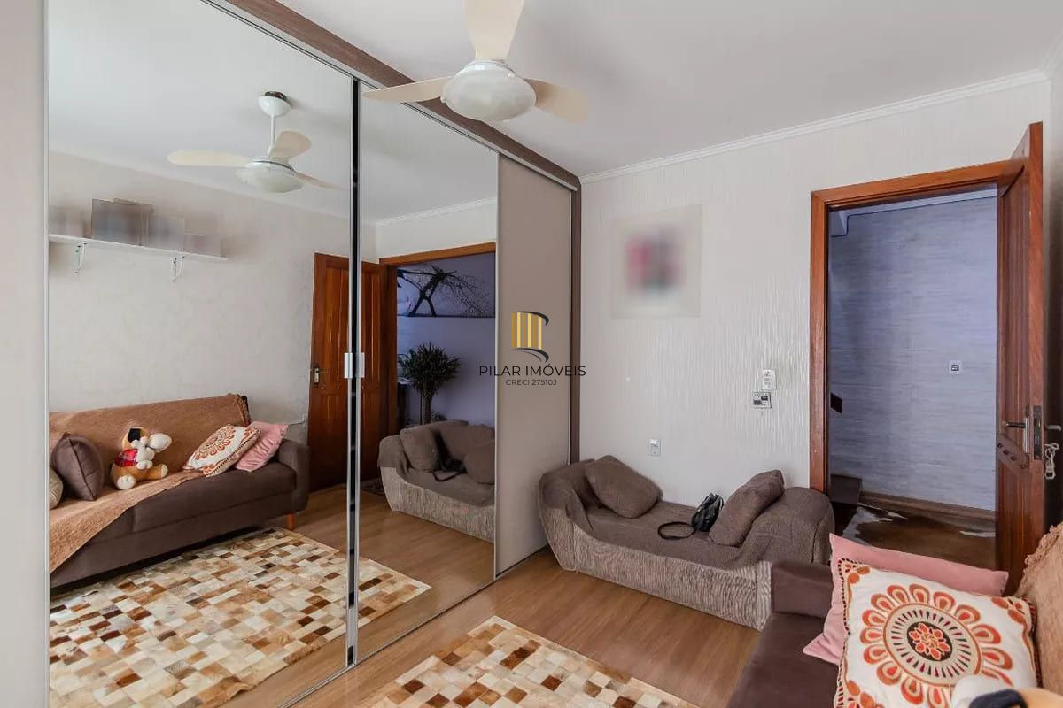 Casa de condomínio à venda com 258m², 3 quartos e 2 vagas