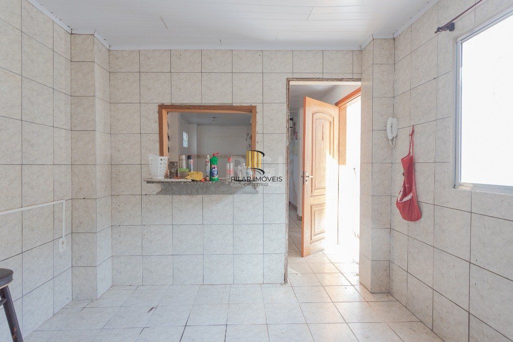Casa 4 Dormitório(s) Bairro Glória