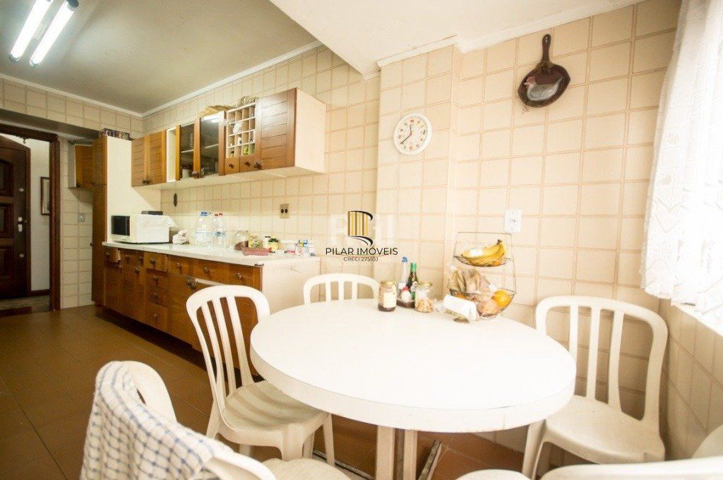 Cobertura para Venda - 237.88m², 3 dormitórios, sendo 1 suites, 2 vagas - Moinhos de Vento