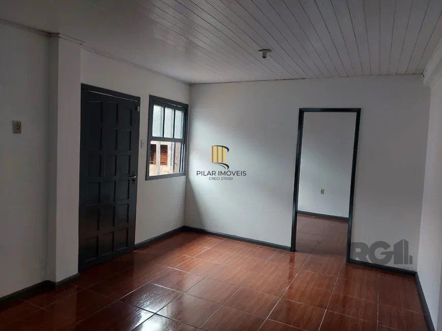 Casa de 2 dormitórios no bairro Sarandi