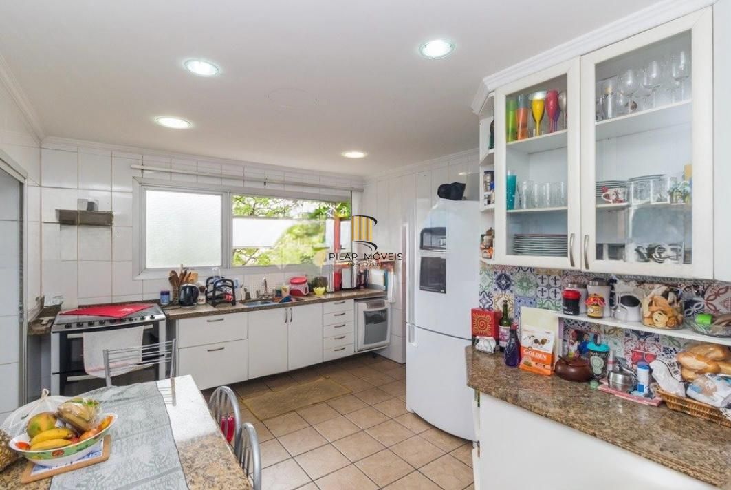 Apartamento 138m² 3 dormitórios no bairro Petrópolis