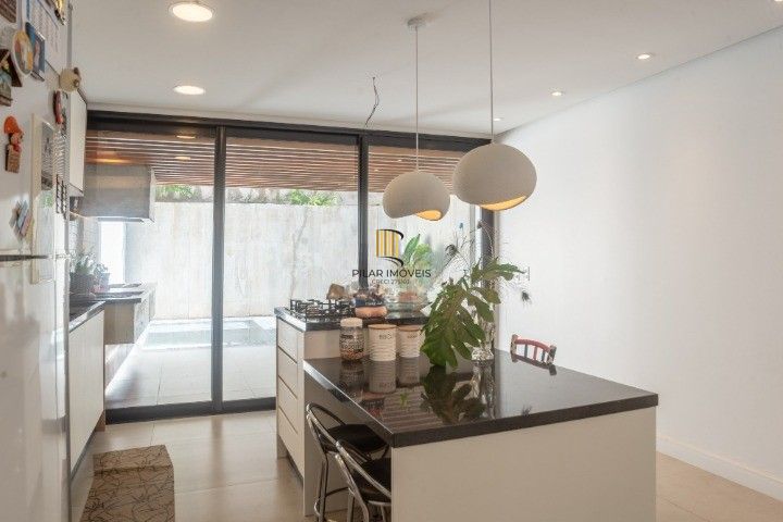 Casa 3 dormitórios no bairro Jardim Isabel