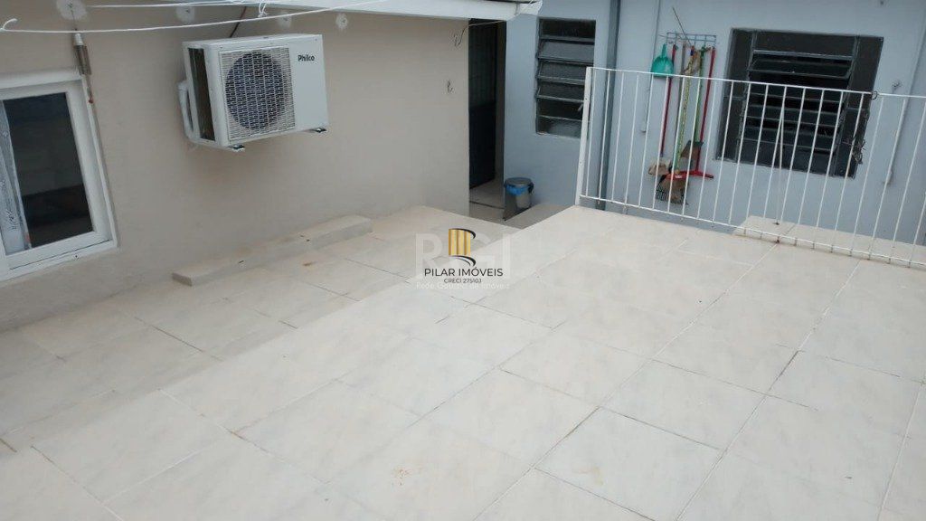 Casa para Venda - 174m², 3 dormitórios, sendo 1 suites, 3 vagas - Jardim Sabará