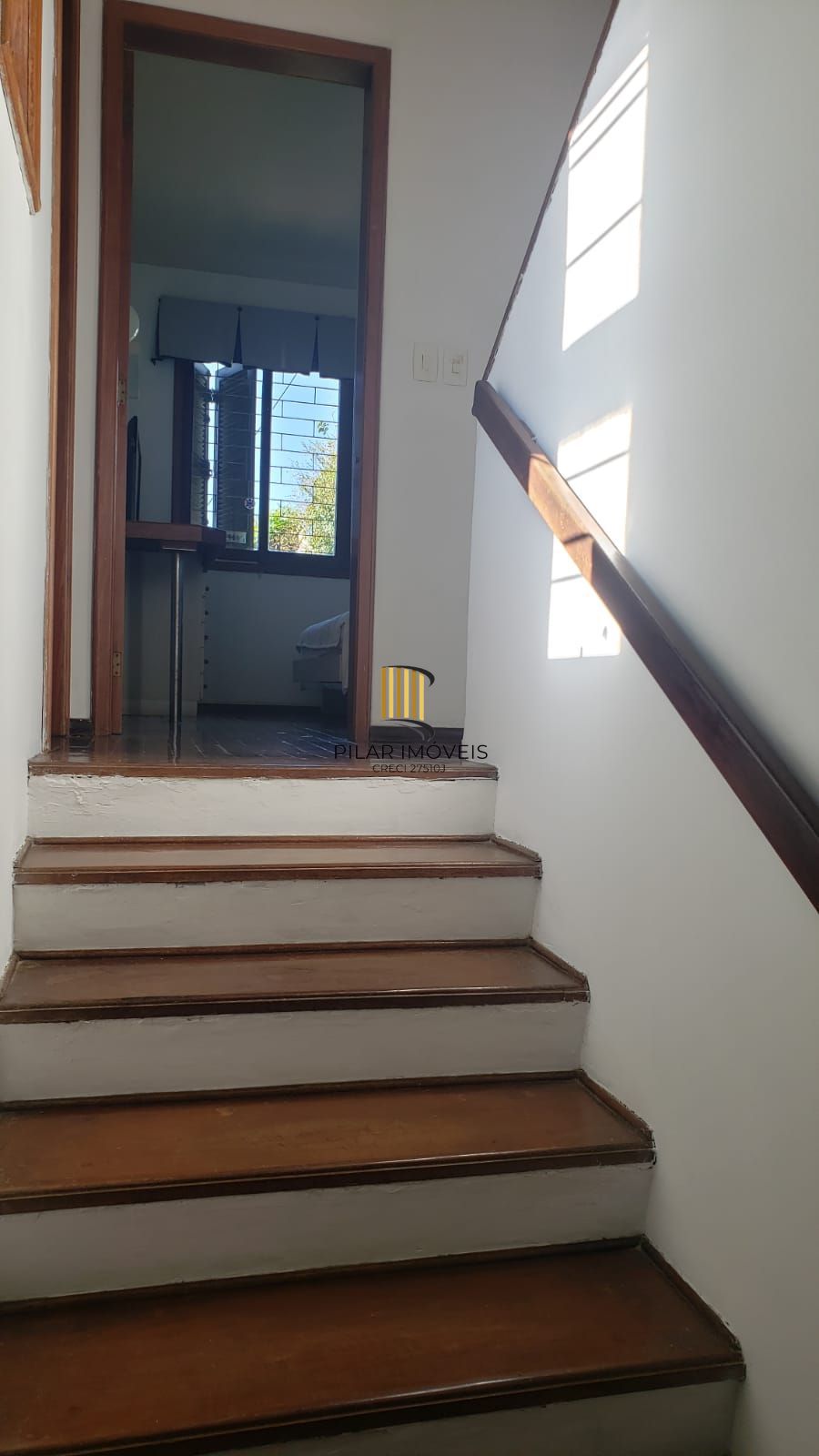 Casa 5 dormitórios no bairro Teresópolis