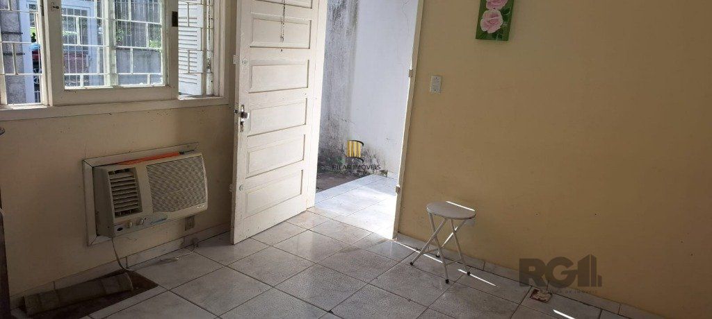 Casa 4 dormitórios no bairro Rubem Berta