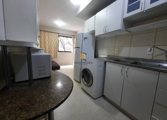 JK/Kitnet semi mobiliado no centro histórico