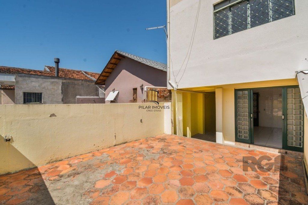 Casa com 5 dormitórios no bairro Jardim Sabará