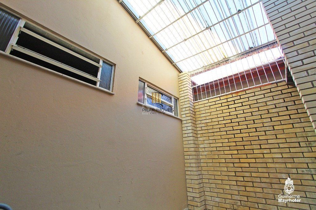 Casa para Venda - 215m², 3 dormitórios, sendo 1 suites, 3 vagas - Sarandi