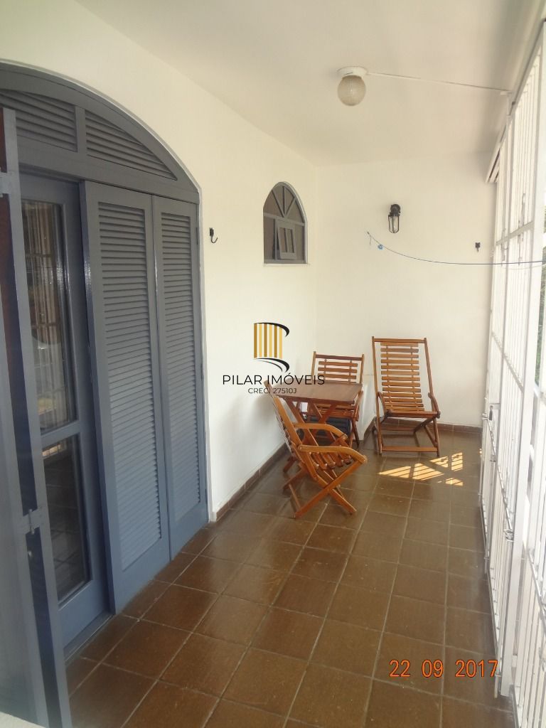 Casa para Venda - 365m², 4 dormitórios, sendo 2 suites, 6 vagas - Nonoai