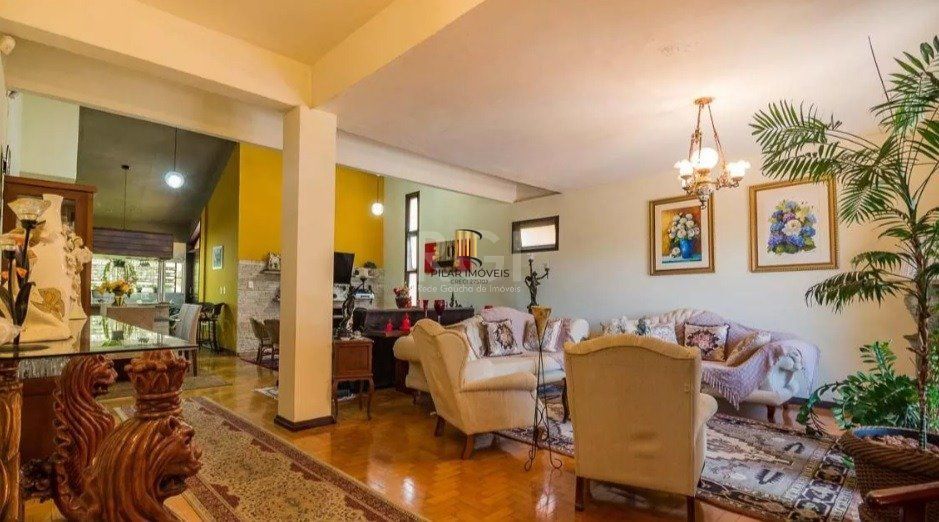 Casa para Venda - 294.4m², 4 dormitórios, sendo 2 suites, 2 vagas - Nonoai