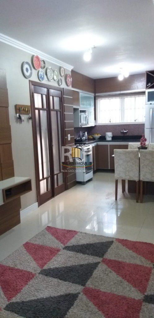 Casa para Venda - 214m², 2 dormitórios, 4 vagas - Parque Santa Fé