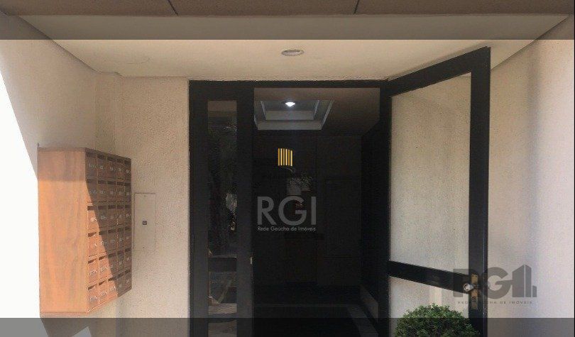 Apartamento 2 dormitórios no bairro Glória