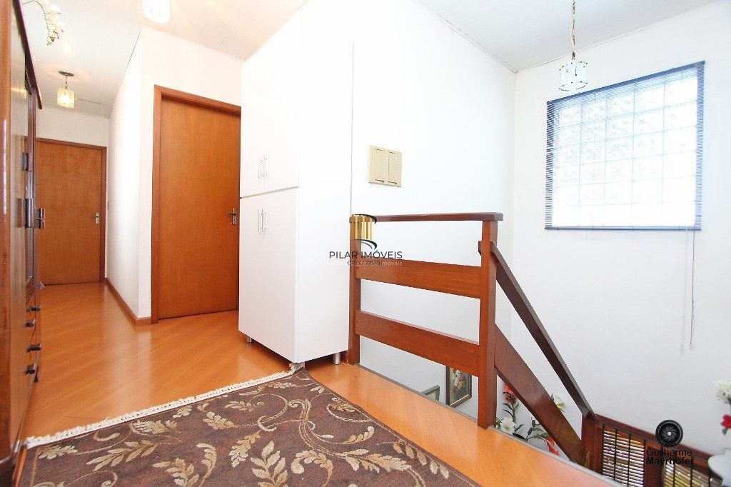 Casa para Venda - 165m², 3 dormitórios, sendo 1 suites, 2 vagas - Medianeira