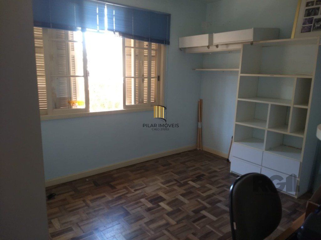 Casa de 168m² - 3 dormitórios, 3 vagas no bairro Nonoai