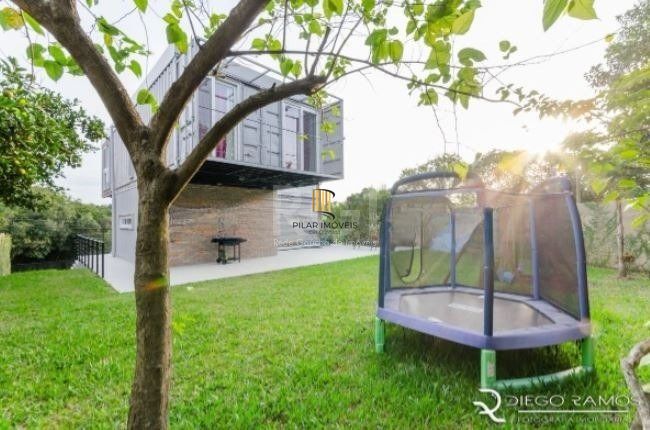 Casa para Venda - 315m², 3 dormitórios, sendo 1 suites, 2 vagas - Teresópolis
