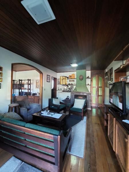 Casa a venda de 3 dormitórios no centro, Nova Prata - RS