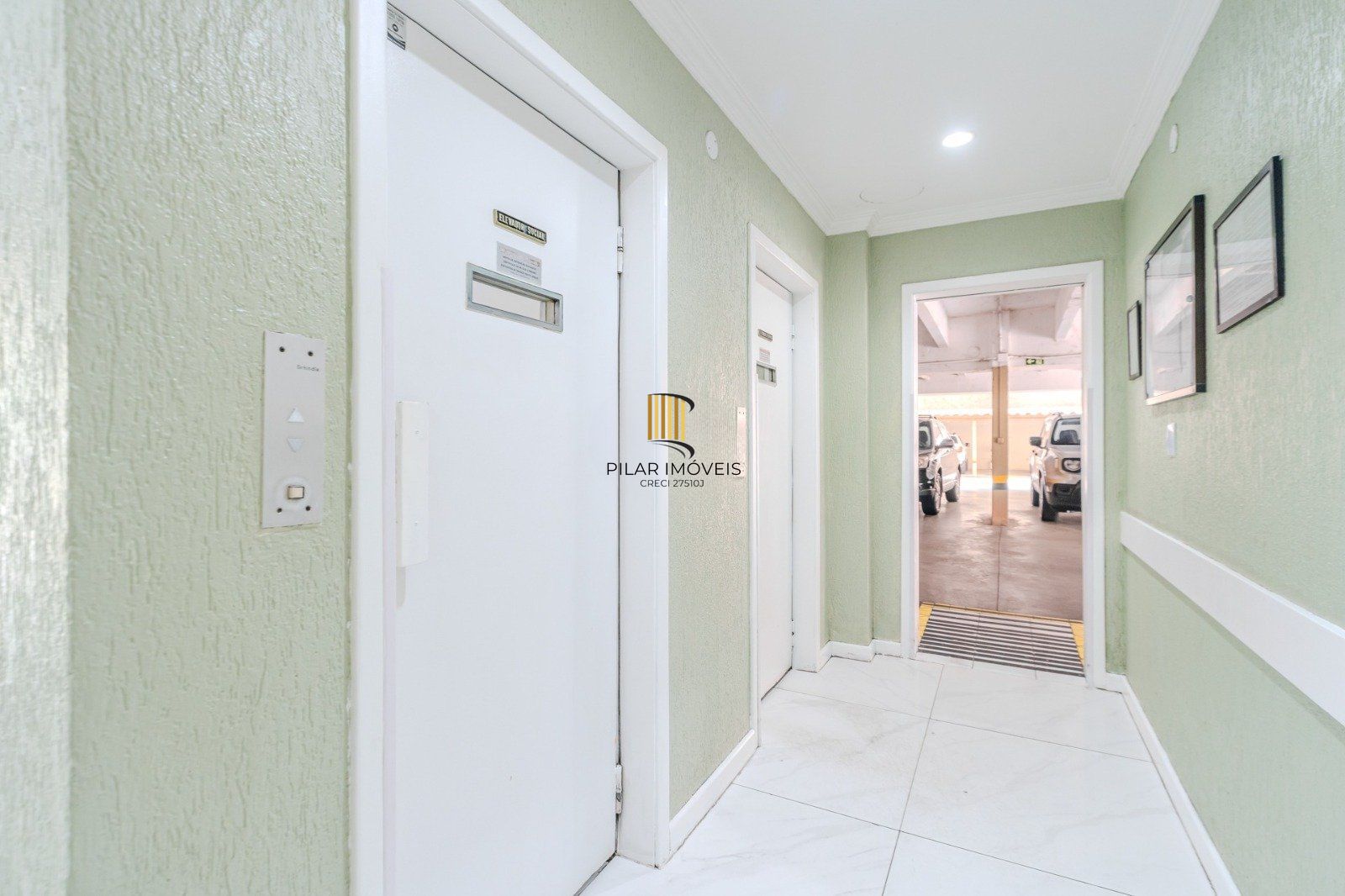 Apartamento de 3 dormitórios á venda no Bairro Cristal, Porto Alegre