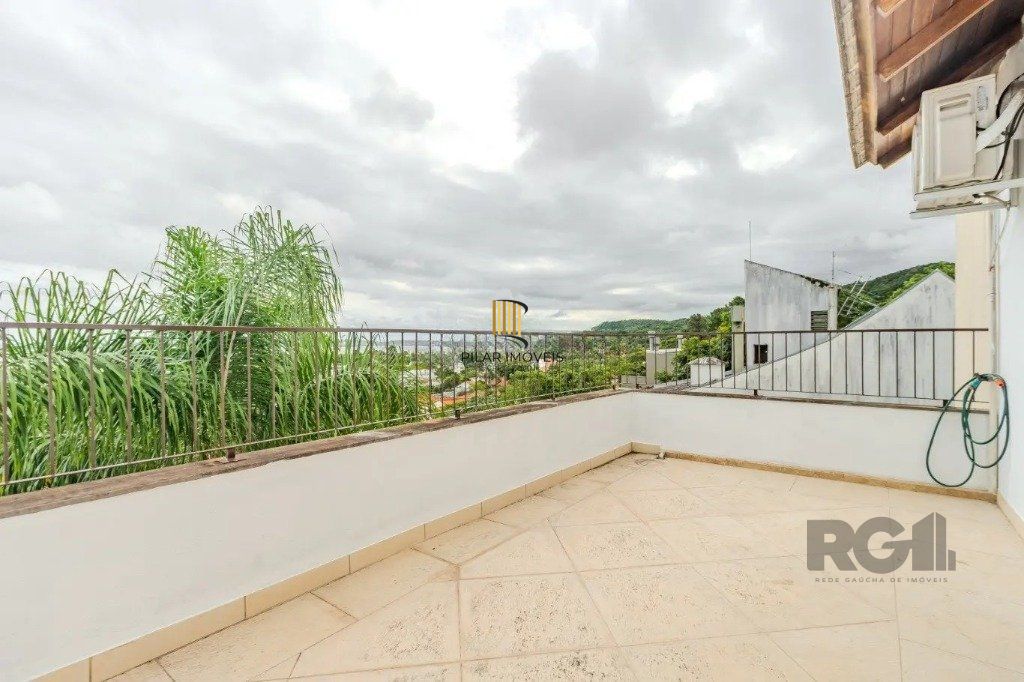Casa com 3 dormitórios no bairro Jardim Isabel