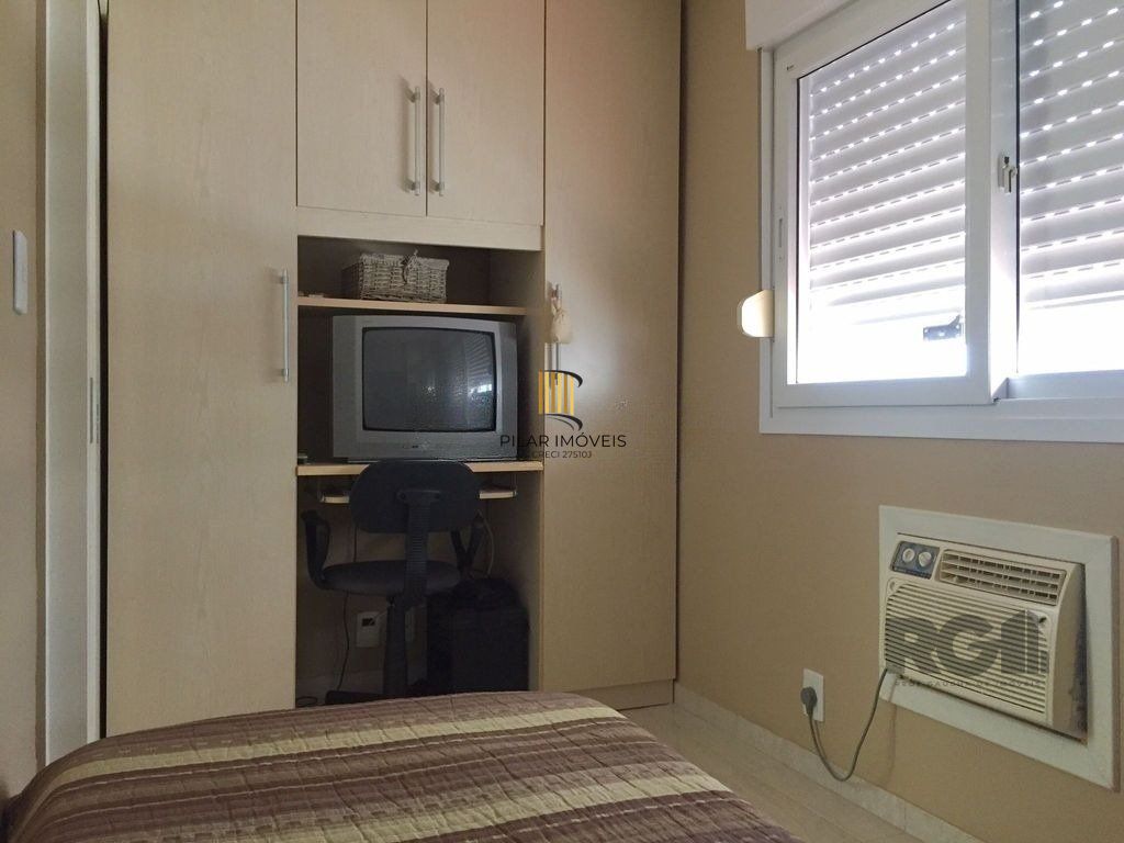 Amplo apartamento duplex com 2 dormitórios e 1 vaga de garagem.