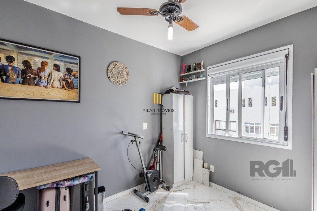 Apartamento de 2 dormitórios no bairro Azenha