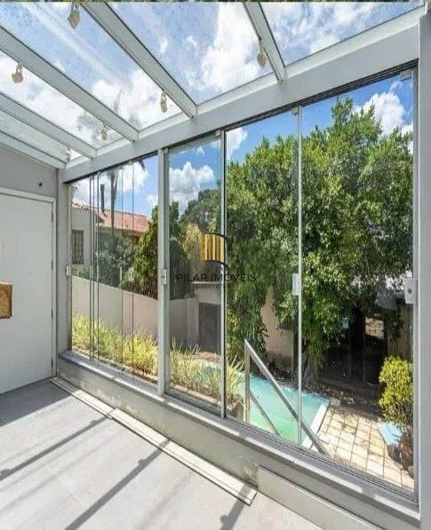 Excelente casa de 220m² com 3 dormitórios no bairro Tristeza.