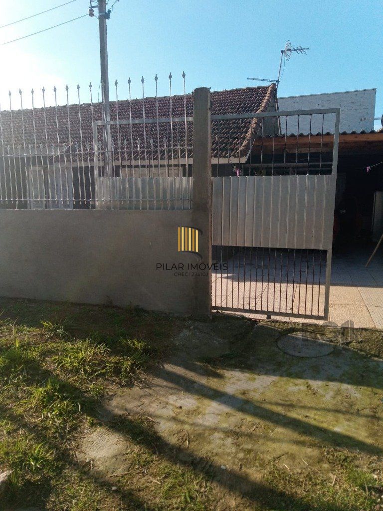 Casa para Venda - 95m², 3 dormitórios, 3 vagas - Restinga