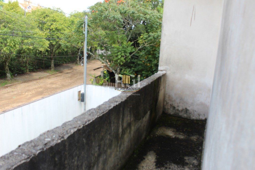 Casa para Venda - 300m², 5 dormitórios, sendo 3 suites, 5 vagas - Teresópolis