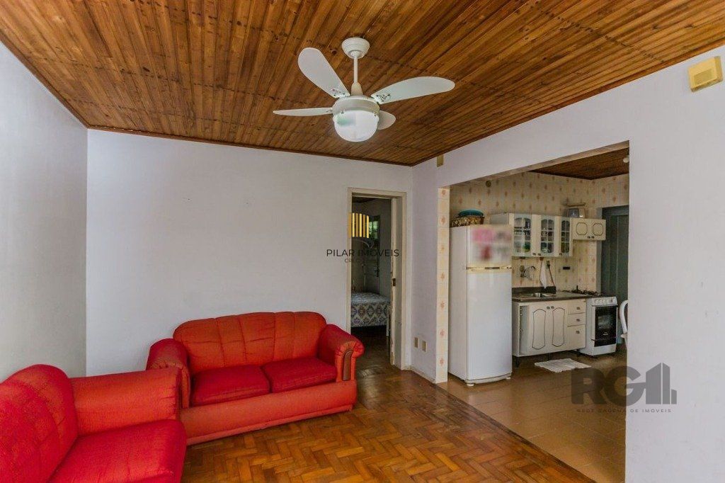 Casa com 2 dormitórios no bairro Vila João Pessoa