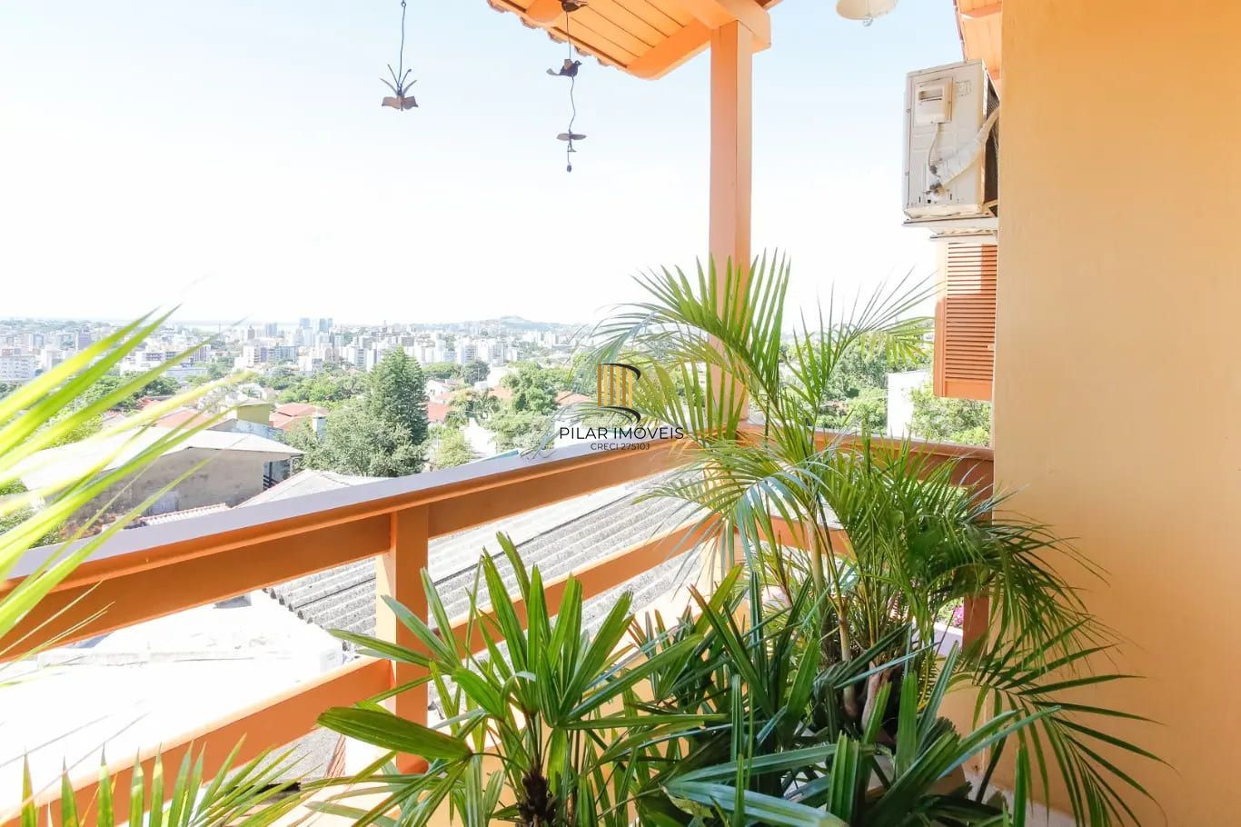 Casa com 3 dormitórios no Bairro Tristeza, em Porto Alegre
