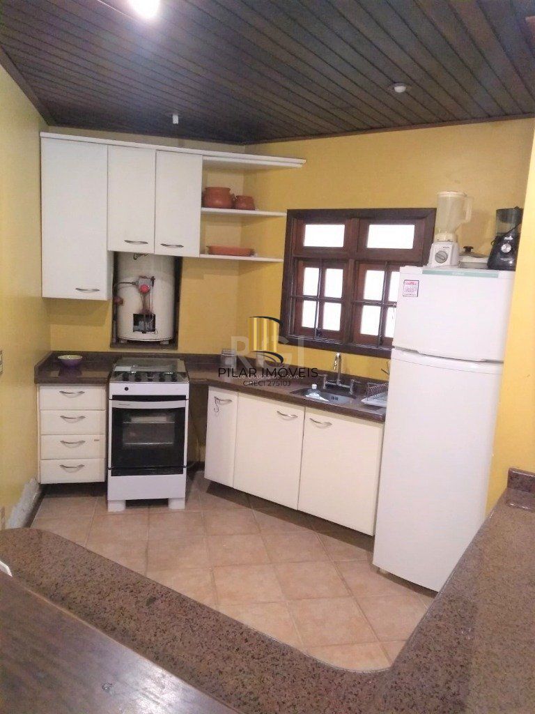 Casa para Venda - 219m², 3 dormitórios, sendo 1 suites, 4 vagas - Menino Deus
