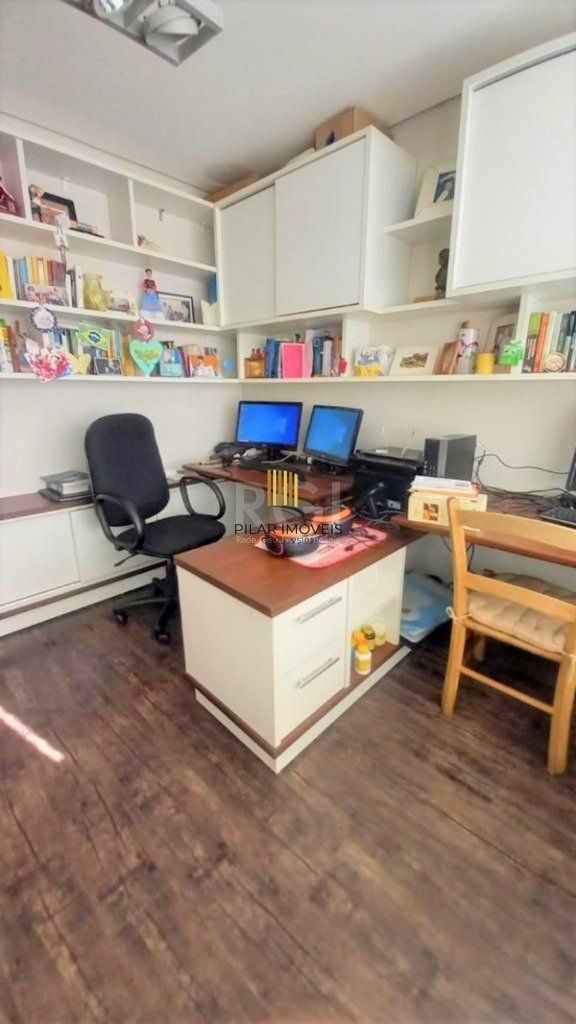 Casa para Venda - 165m², 3 dormitórios, sendo 3 suites, 1 vaga - Hípica