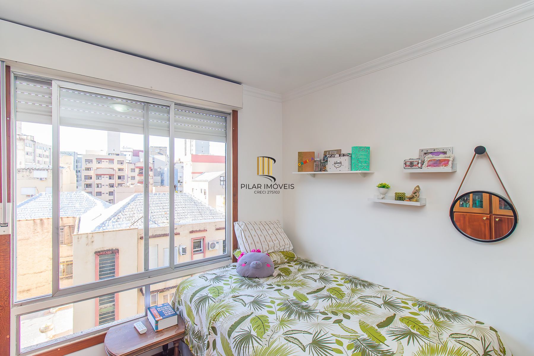 Apartamento para Venda - 103m², 3 dormitórios, sendo 1 suites, 1 vaga - Centro