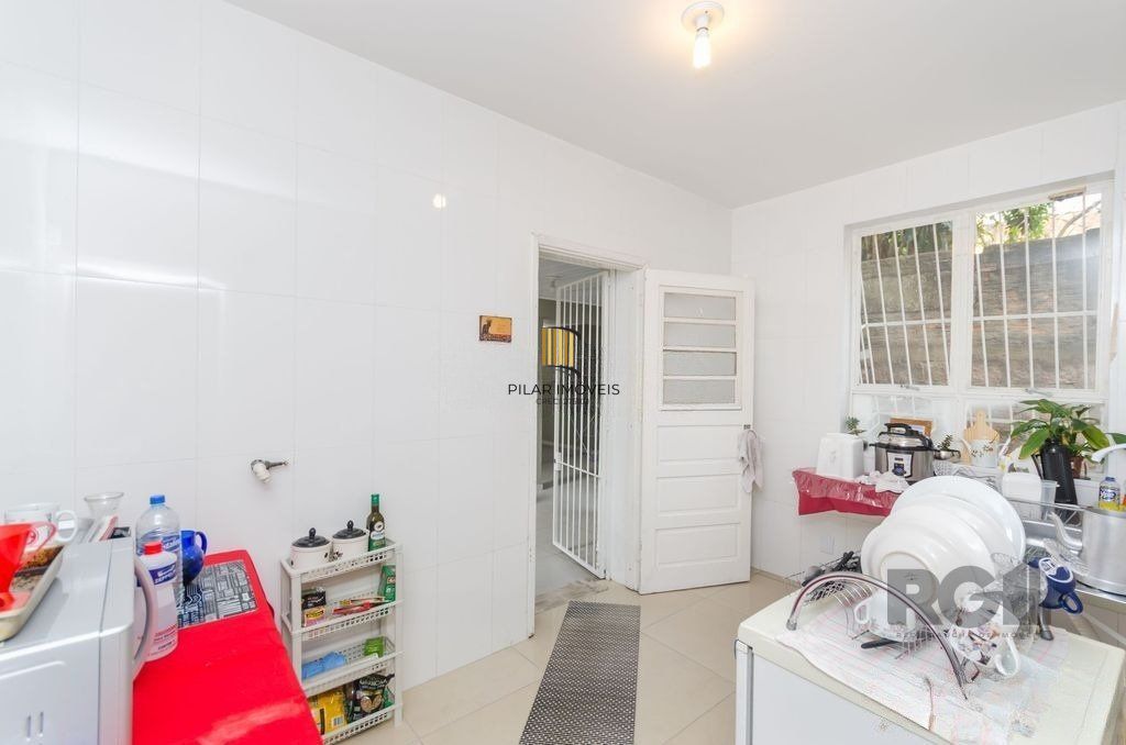 Casa de 4 dormitórios no bairro Três Figueiras