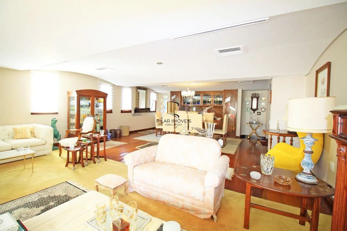 Apartamento Garden de 3 dormitórios à venda no Bairro Petrópolis.