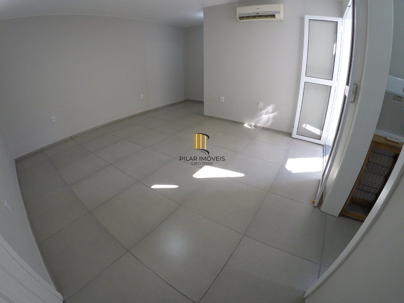 Apartamento com 1 quarto e 25m² à venda em Santana, Porto Alegre.