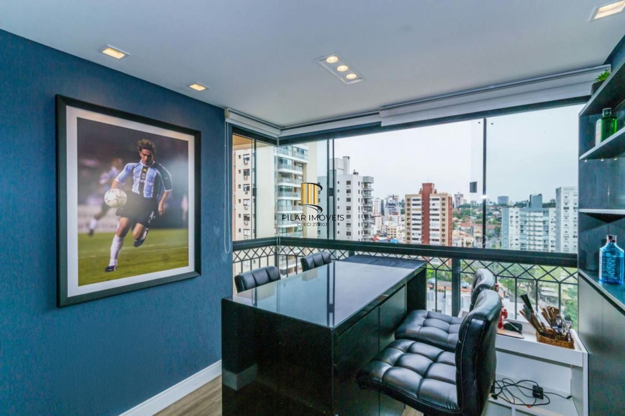 Apartamento de 3 dormitórios à venda em Passo D'areia, Porto Alegre.