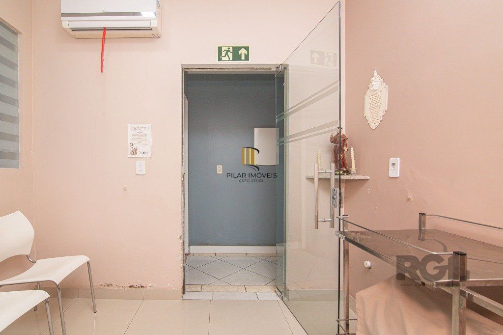 Prédio Comercial no bairro Cavalhada