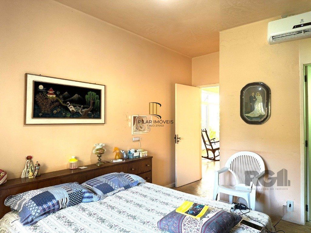 Casa 3 dormitórios no Bairro Glória, próxima a Prof. Oscar Pereira.