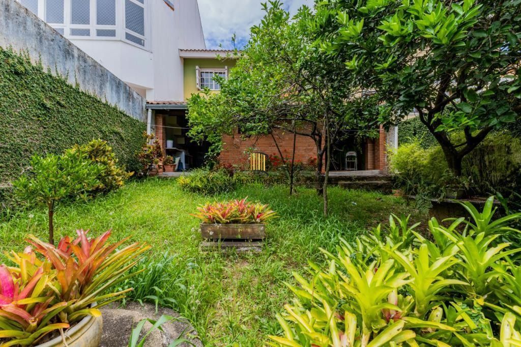 Casa 3 dormitórios no bairro Bela Vista