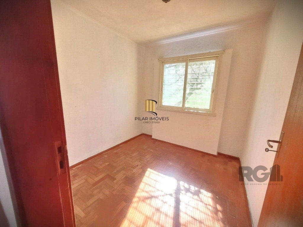 Casa 4 Dormitório(s) Bairro Nonoai